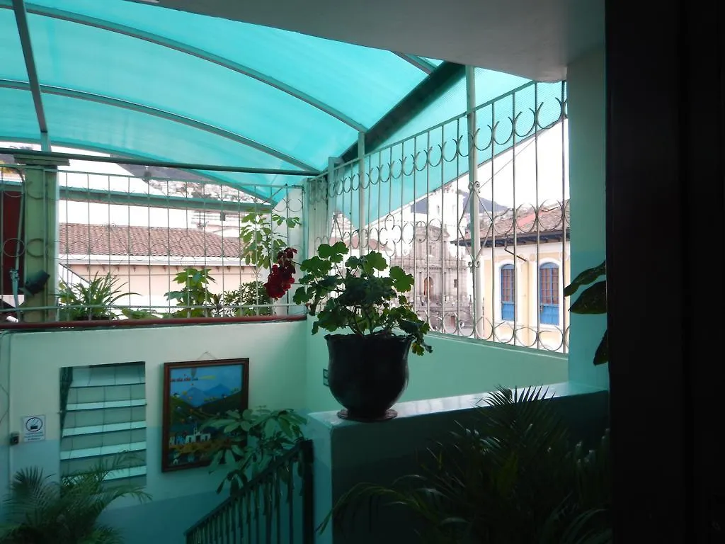 Benalcazar Hostel Quito Guest house